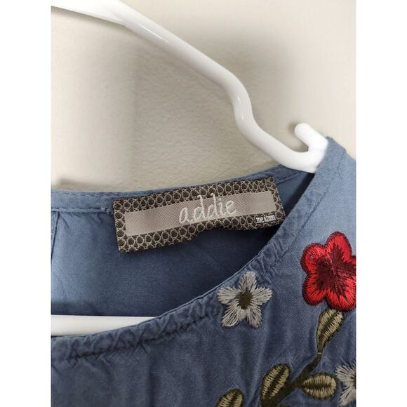 Anthropologie Addie Embroidered Tunic Babydoll Blouse Size Medium Blue Floral - Picture 2 of 6